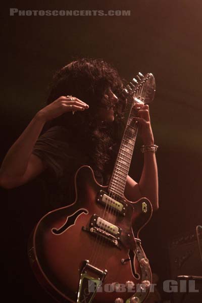 L.A. WITCH - 2017-03-04 - PARIS - Trabendo - 